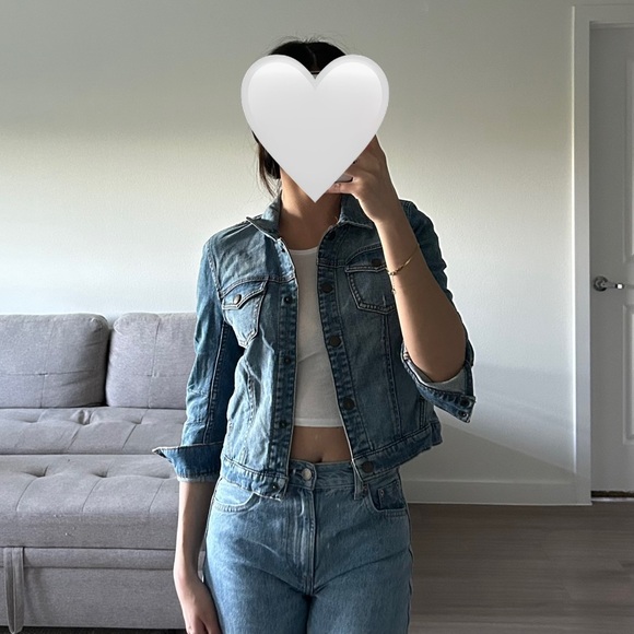 Free People Jackets & Blazers - FREE PEOPLE! DENIM JEAN CROPPED QUARTER SLEEVE JACKET!